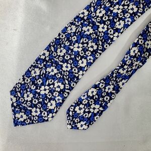 Tommy Hilfiger 100% Silk Men Navy Floral Botanical Tie